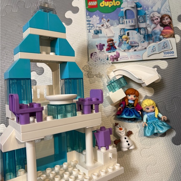 Lego DUPLO Frozen Ice Castle - Picture 2 of 6